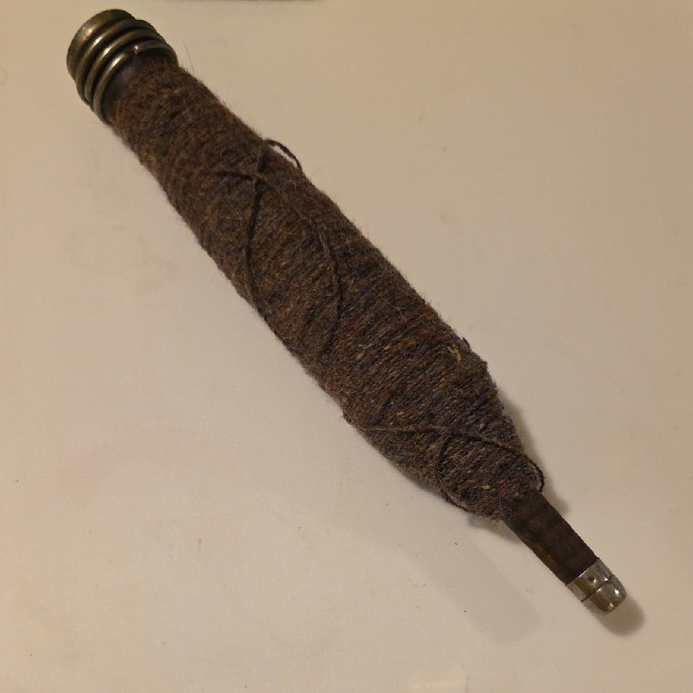 Elegant Brown Wool Vintage